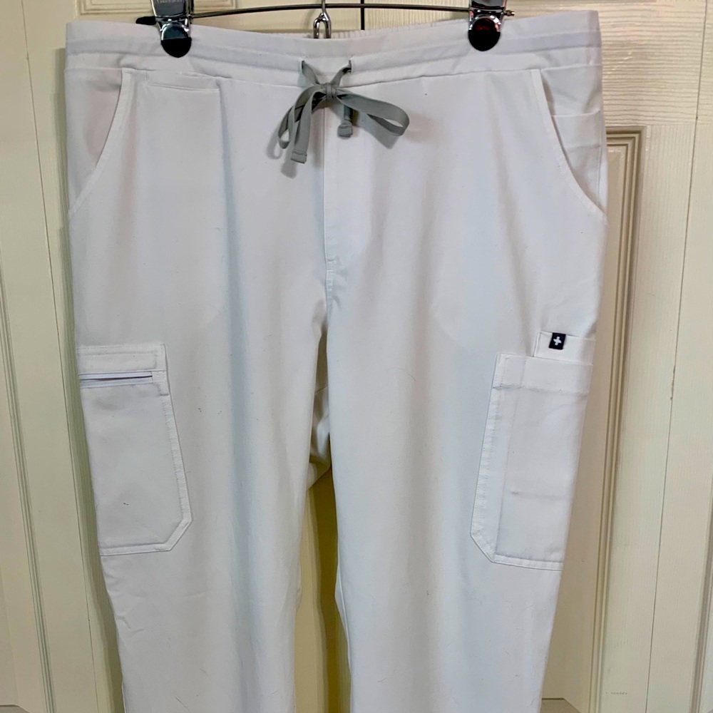 FIGS- white YOLA- size L